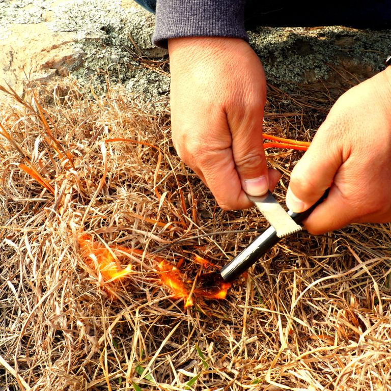 FERROFIRE FS124 : Easy to use, throws plenty of sparks and arrived in a timely fashion